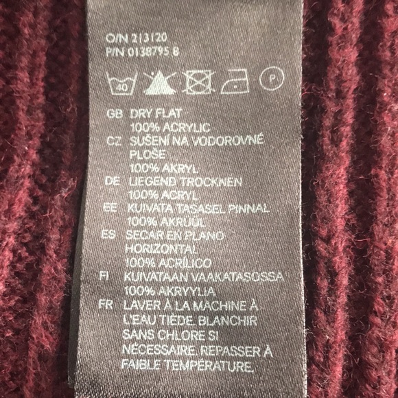 H&M sweater - Picture 8 of 8